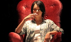 美女光衣光内衣光内裤光裤子